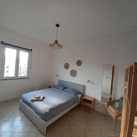 Apartman Goodnight - Saturn *